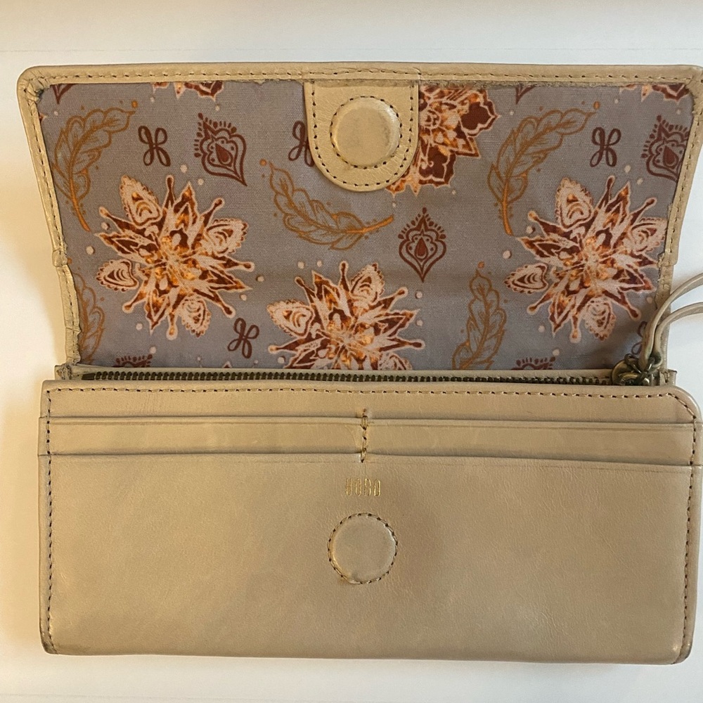 HOBO Wallet Folded Trifold Neutral